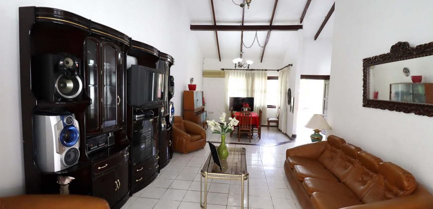 CASA FAMILIAR CON VARIOS AMBIENTES – CONDOMINIO ESPÍRITU SANTO