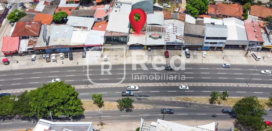 TERRENO COMERCIAL SOBRE 2DO ANILLO