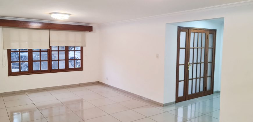 Amplio Departamento en Venta dentro de condominio en zona Norte !!!