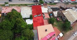 CASA COMERCIAL EN VENTA ZONA ESTE SANTA CRUZ DE LA SIERRA